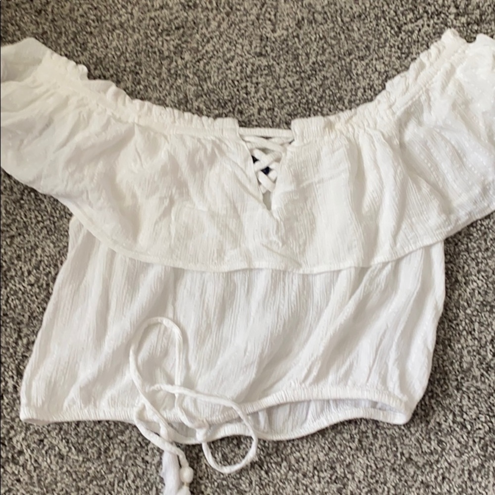 american eagle white top